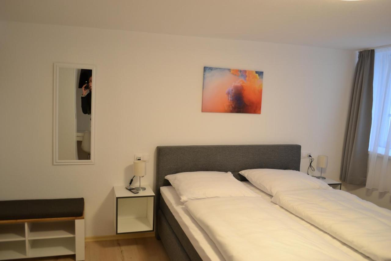 Platia - Rooms Guenzburg Ngoại thất bức ảnh