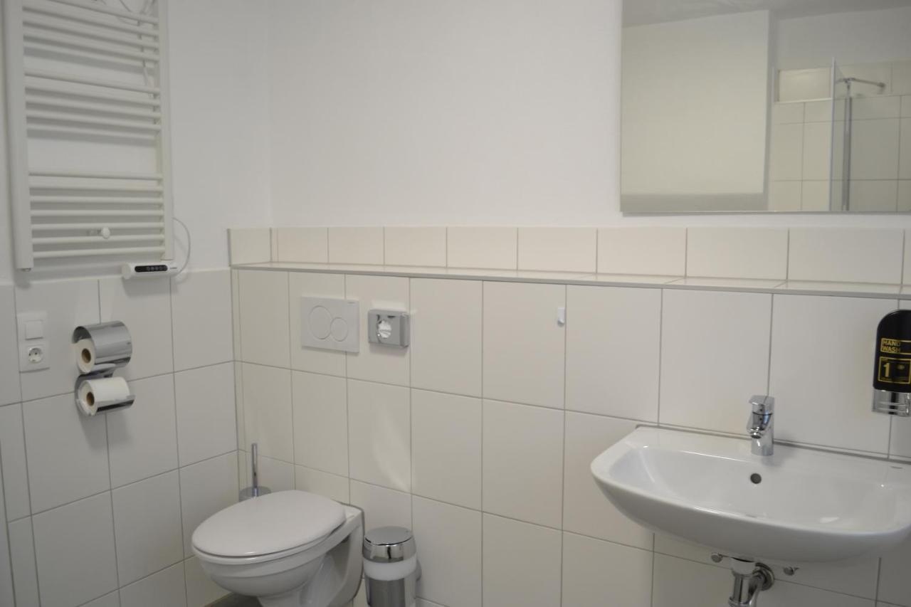 Platia - Rooms Guenzburg Ngoại thất bức ảnh