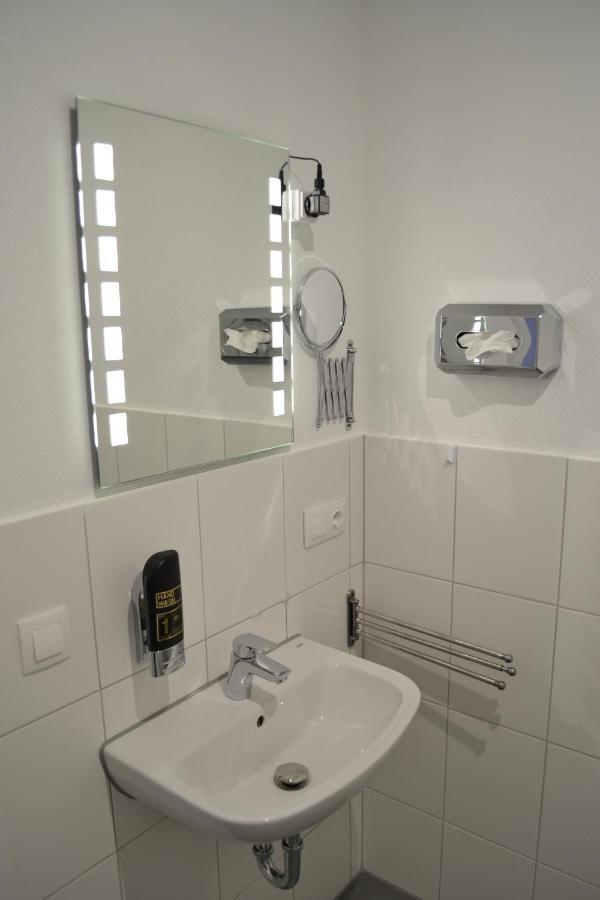 Platia - Rooms Guenzburg Ngoại thất bức ảnh