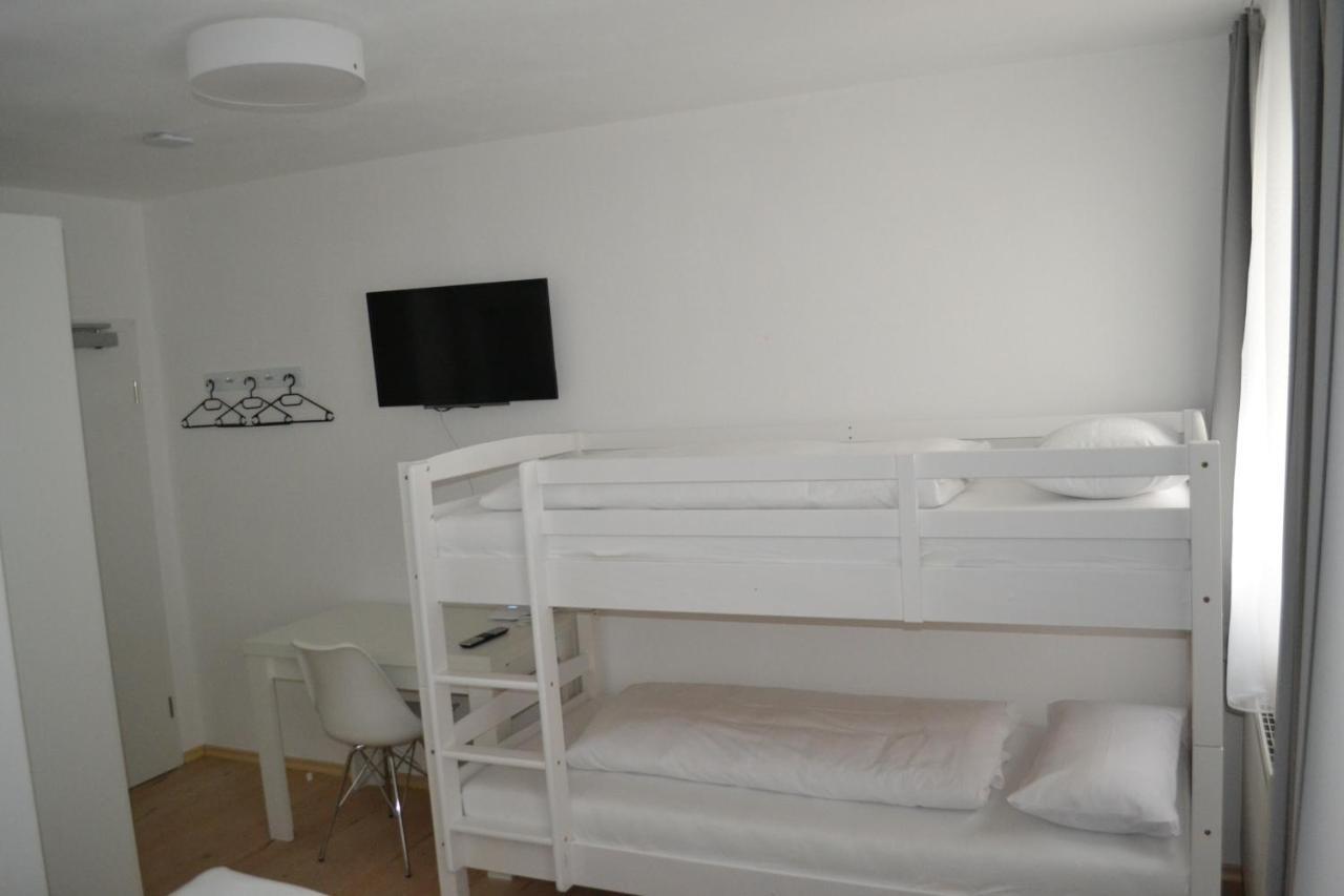 Platia - Rooms Guenzburg Ngoại thất bức ảnh