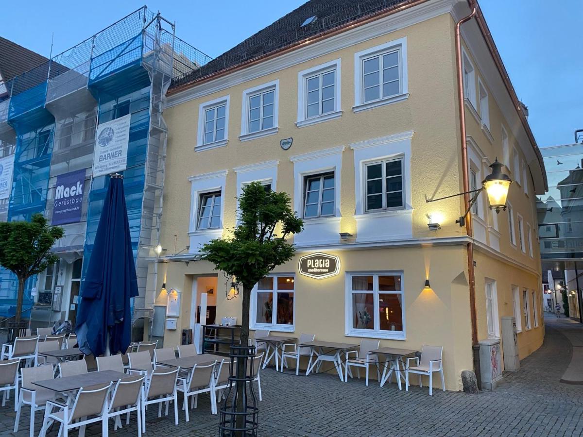 Platia - Rooms Guenzburg Ngoại thất bức ảnh